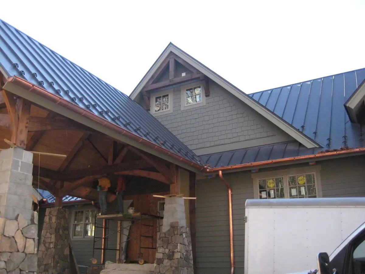 Craftsman Roofing team delivering quality roofing work in New River Estates